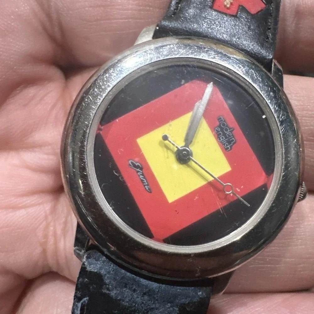 Working Vintage‎ MODERN ENGLISH 34mm Unisex Watch Quartz Rare Black/red Fit 7in